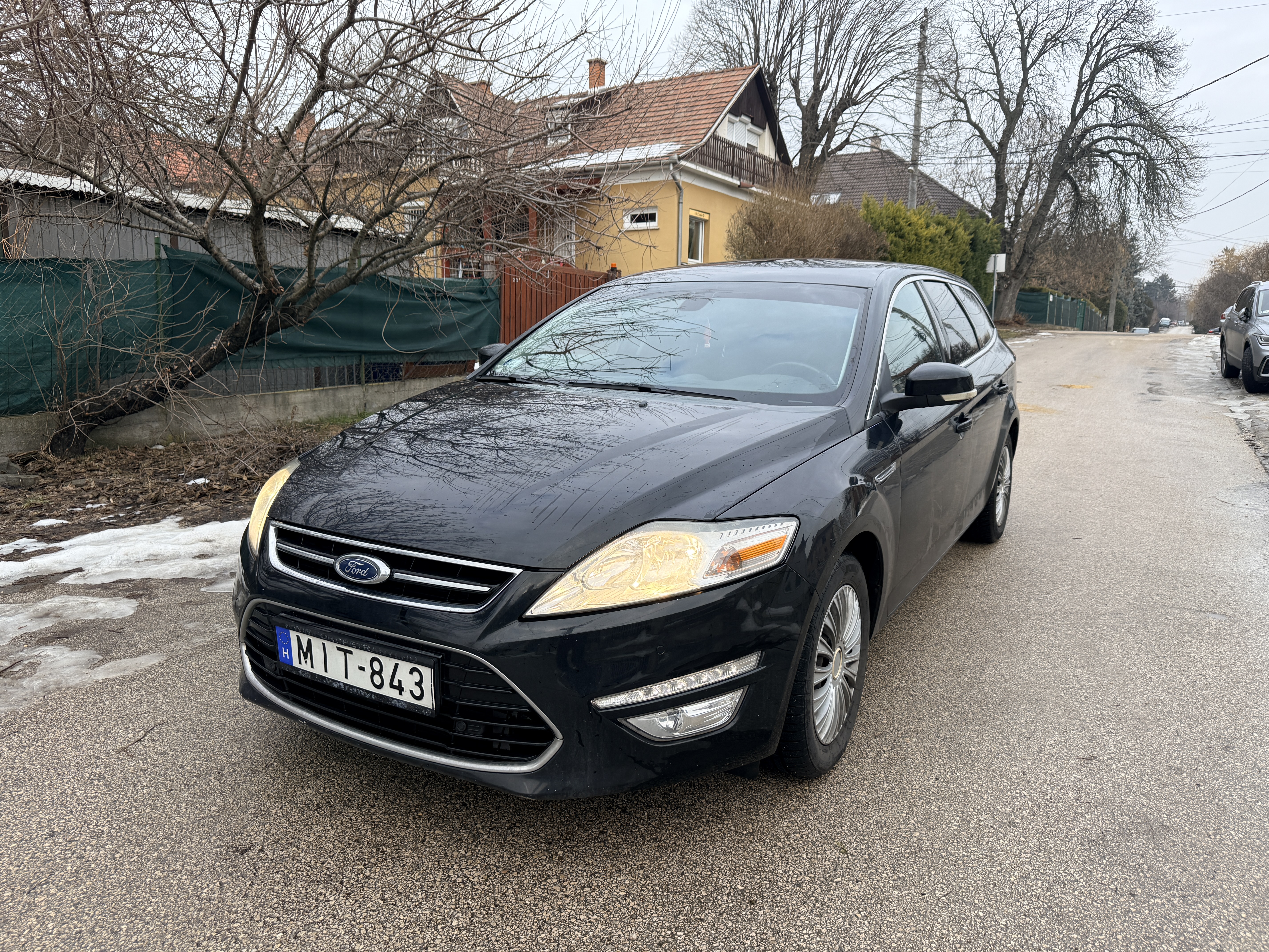Haszn�ltaut�: FORD MONDEO 2.0 TdCi TREND