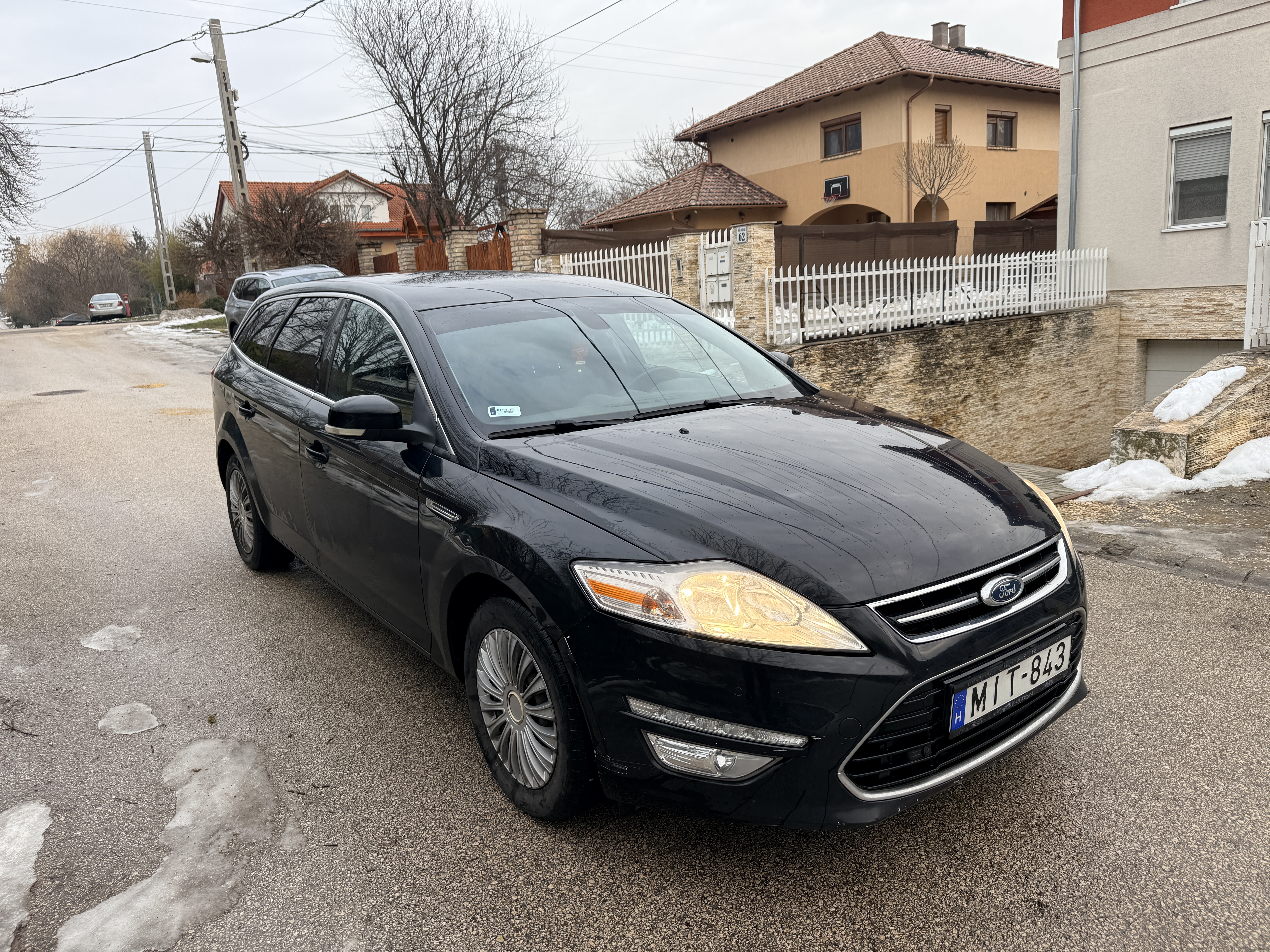 Haszn�ltaut�: FORD MONDEO 2.0 TdCi TREND